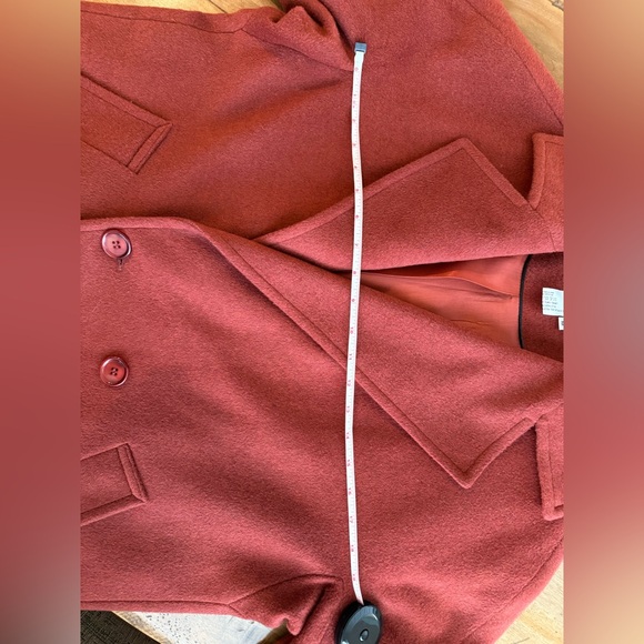 Helene Berman Women’s Wool coat. M. Maroon/Red rich color. Excellent condition. - Picture 6 of 8